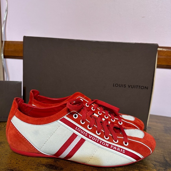 Authentic Men’s Sneaker Louis Vuitton Size 7 /LI 0140 / Leather - Picture 3 of 11